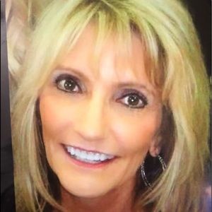 Meet your Posher, Rhonda